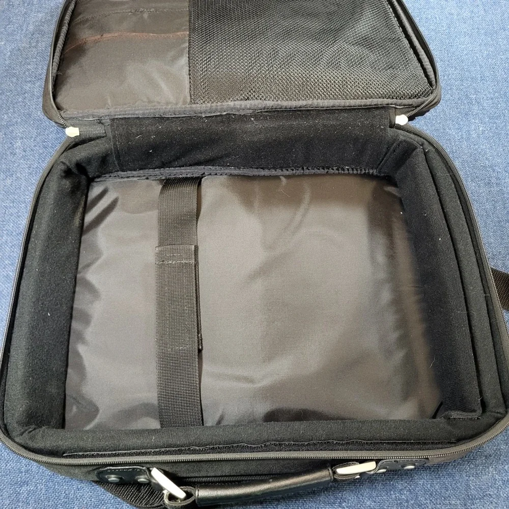 Samsonite Laptop Messenger Bag Black Nylon Professional Business Briefcase Case